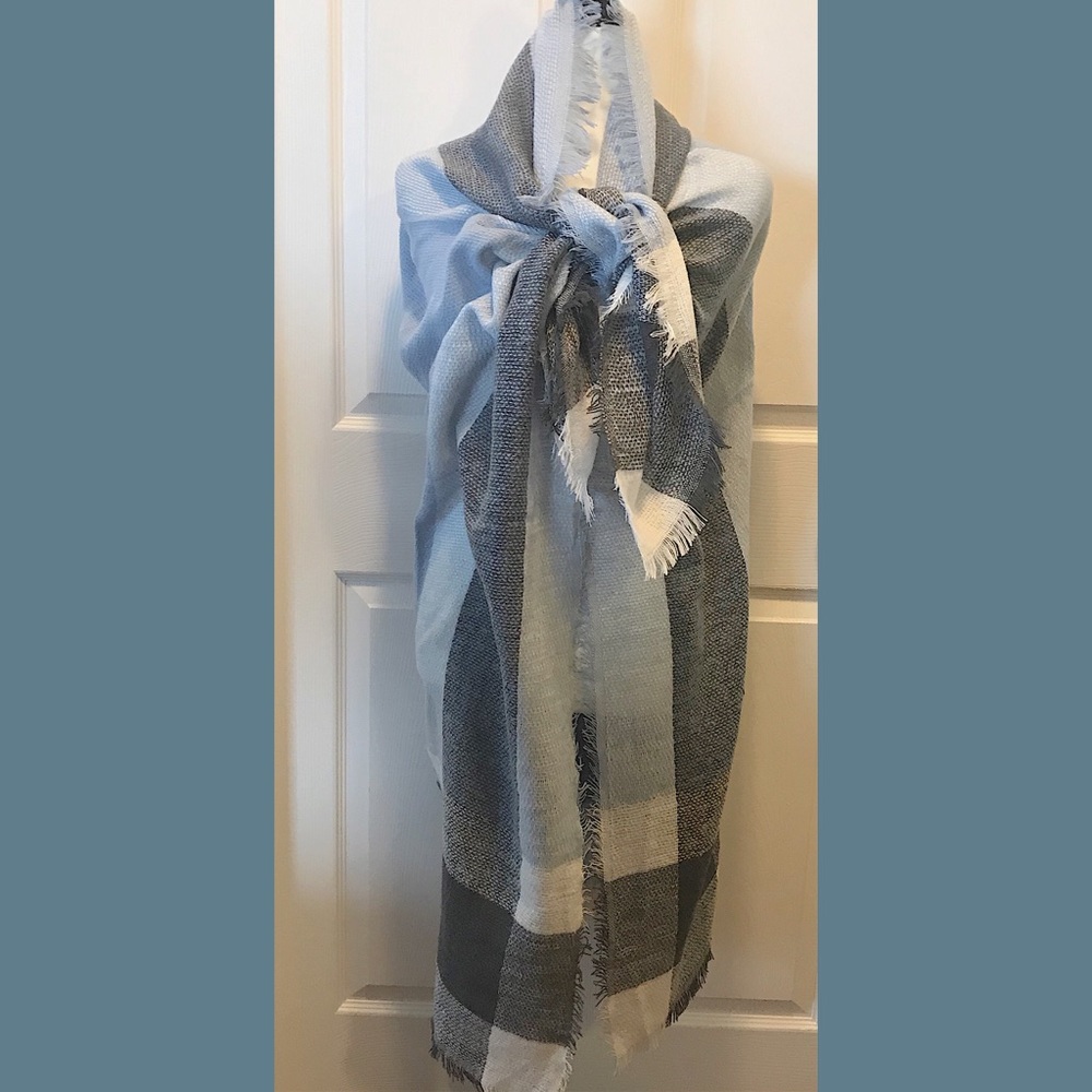 Square Scarf - Picture 3 of 5